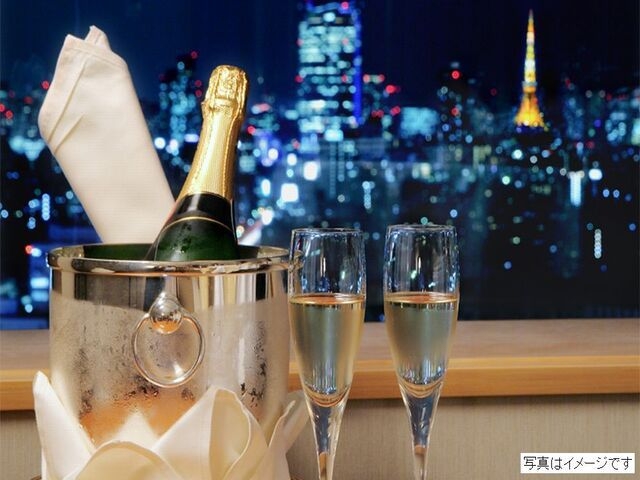 【Cerulean Proposal Stay】赤いバラ12本の花束とハーフシャンパンで彩る夜　