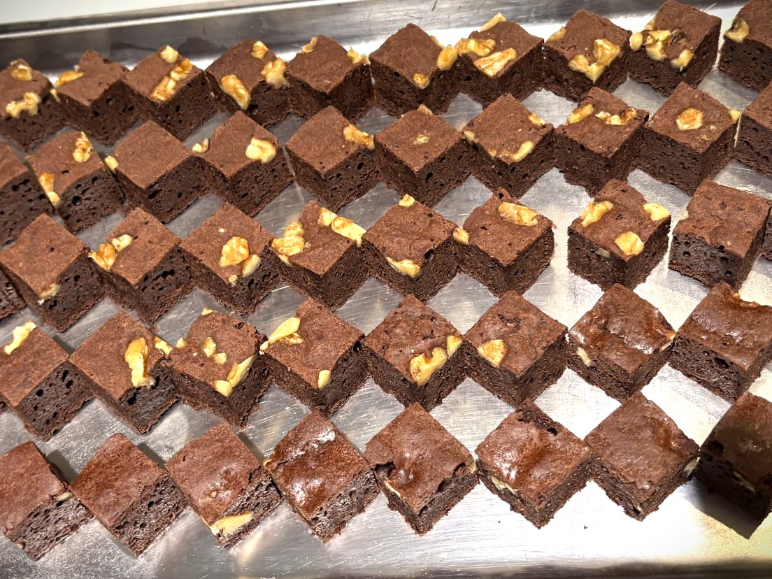 朝食ブッフェ一口サイズのブラウニー