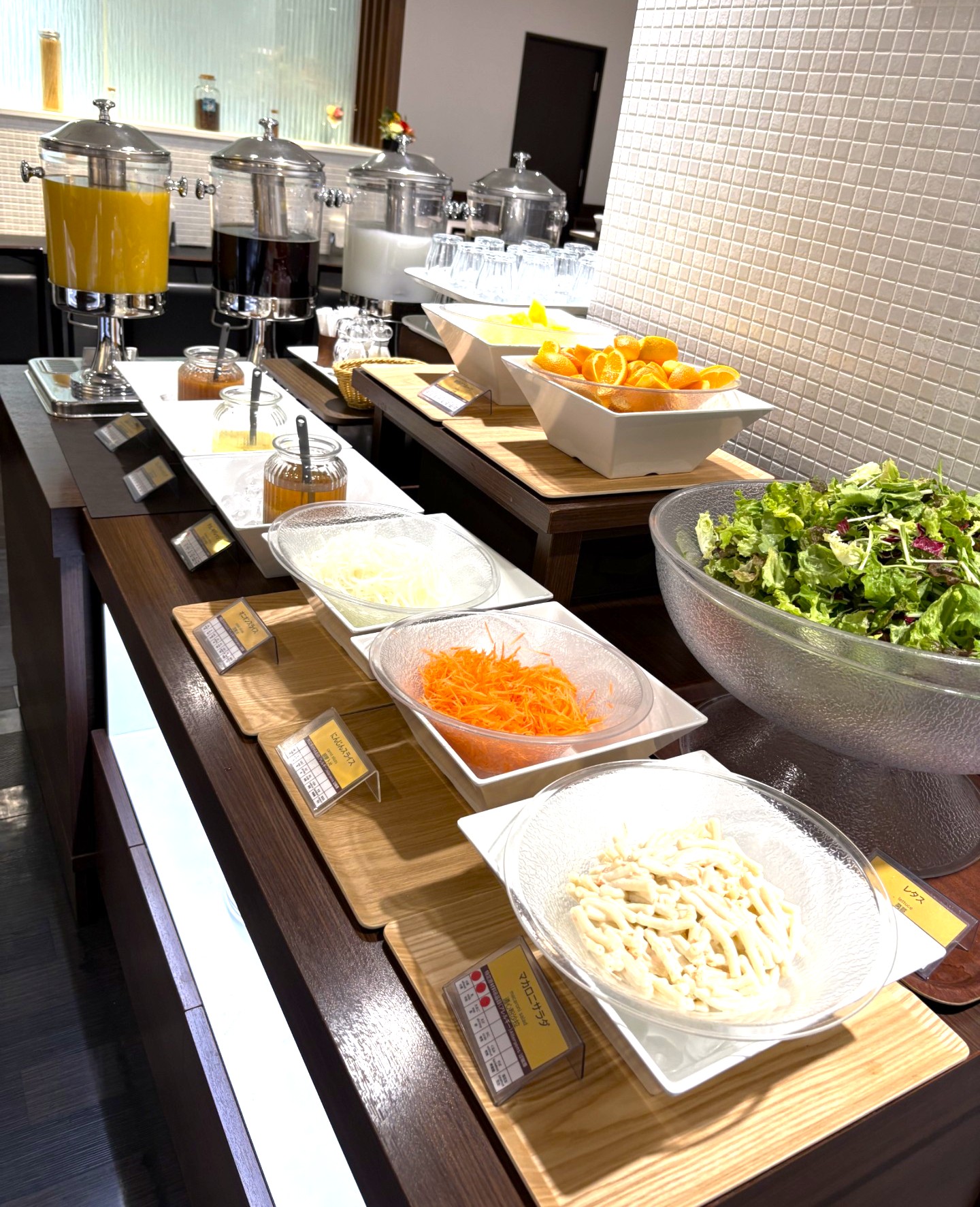 朝食ブッフェサラダコーナー2