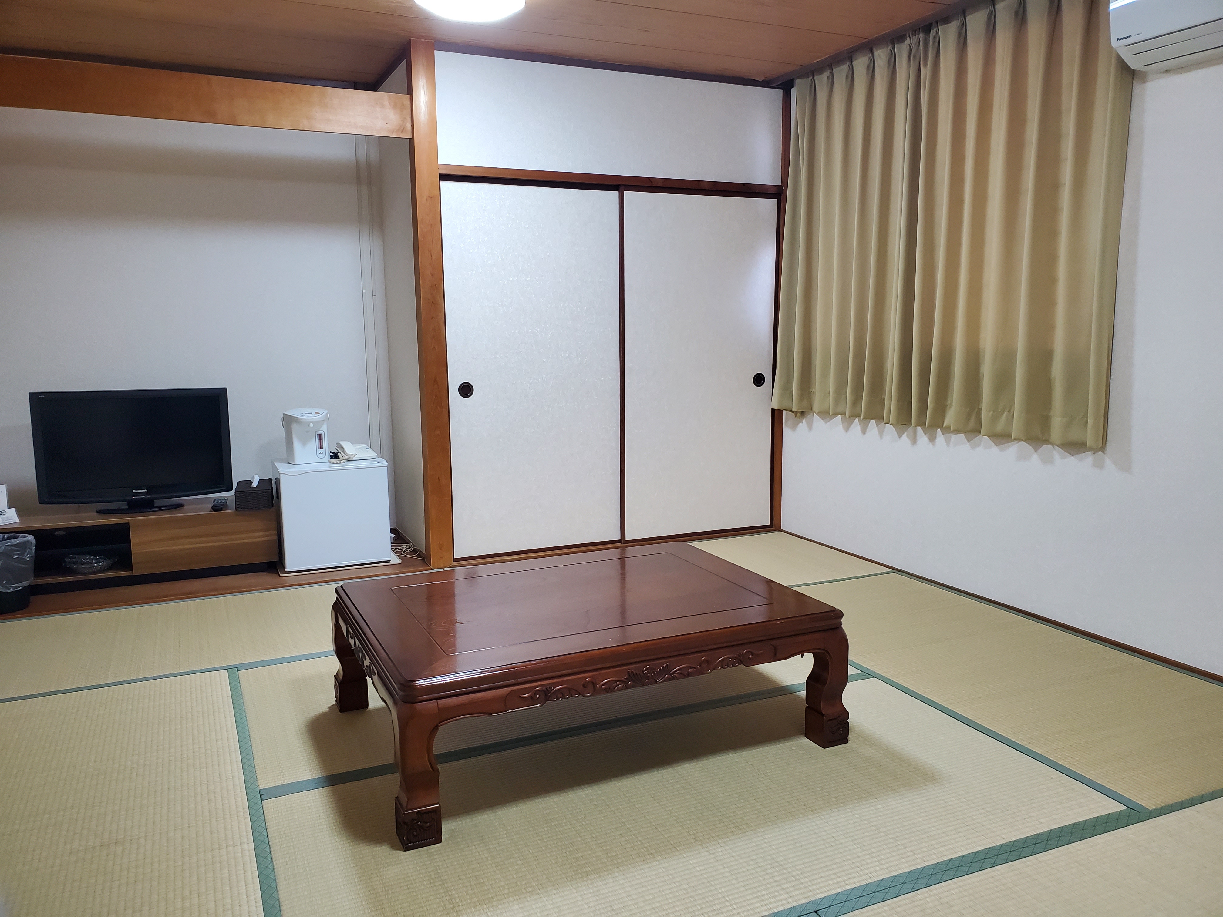 本館和室　喫煙ルーム