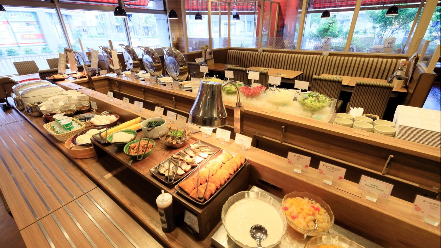 朝食レストランレーン