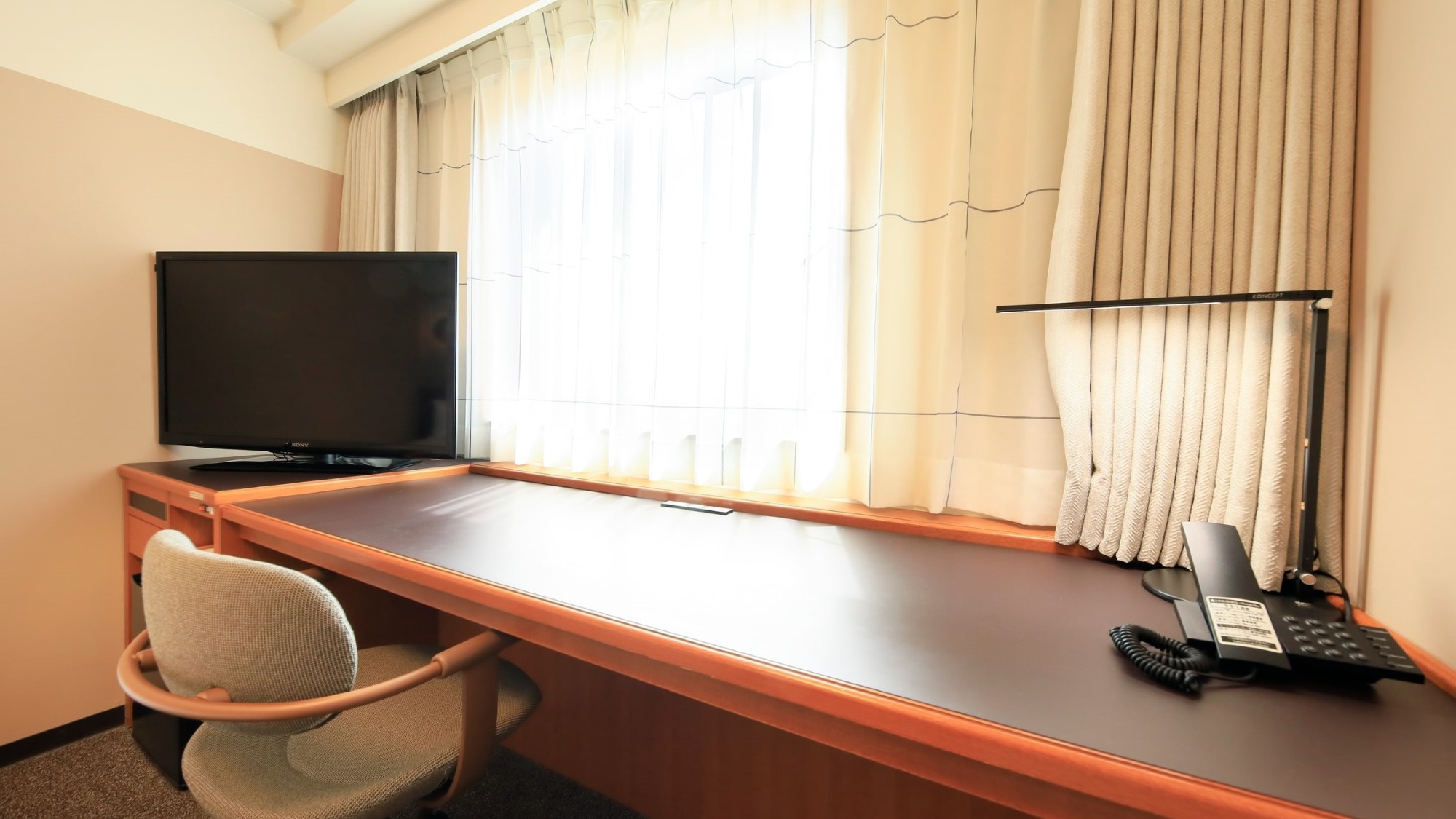 ダブルルーム デスク