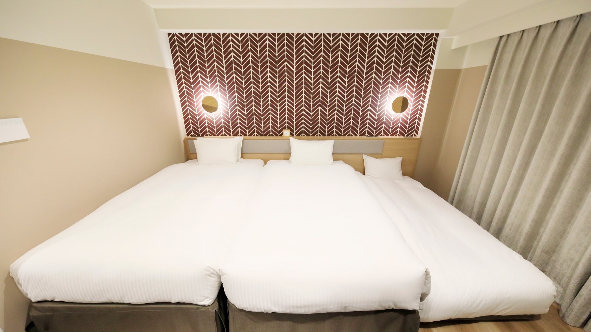 ツインルーム 3名ベッド全体