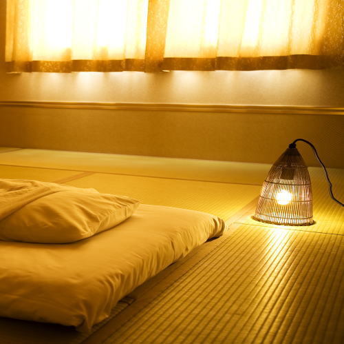 座敷でファミリーの方も安心ゆっくりお休み下さい（和室）