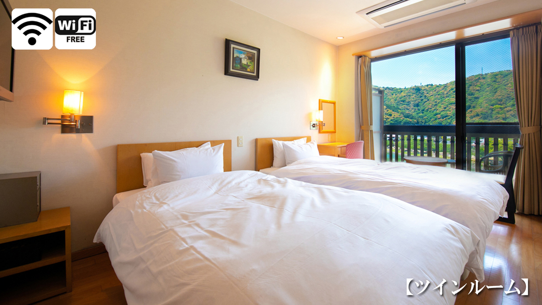 【 ツインルーム 】［15.6平米／喫煙］ 