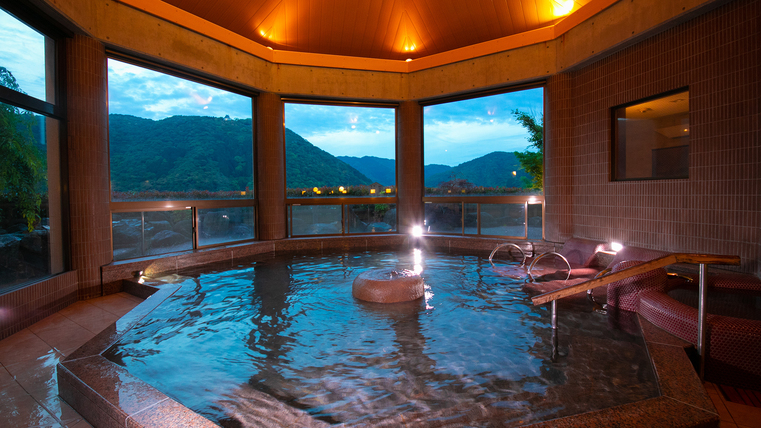 【夕霧の湯】［大浴場］