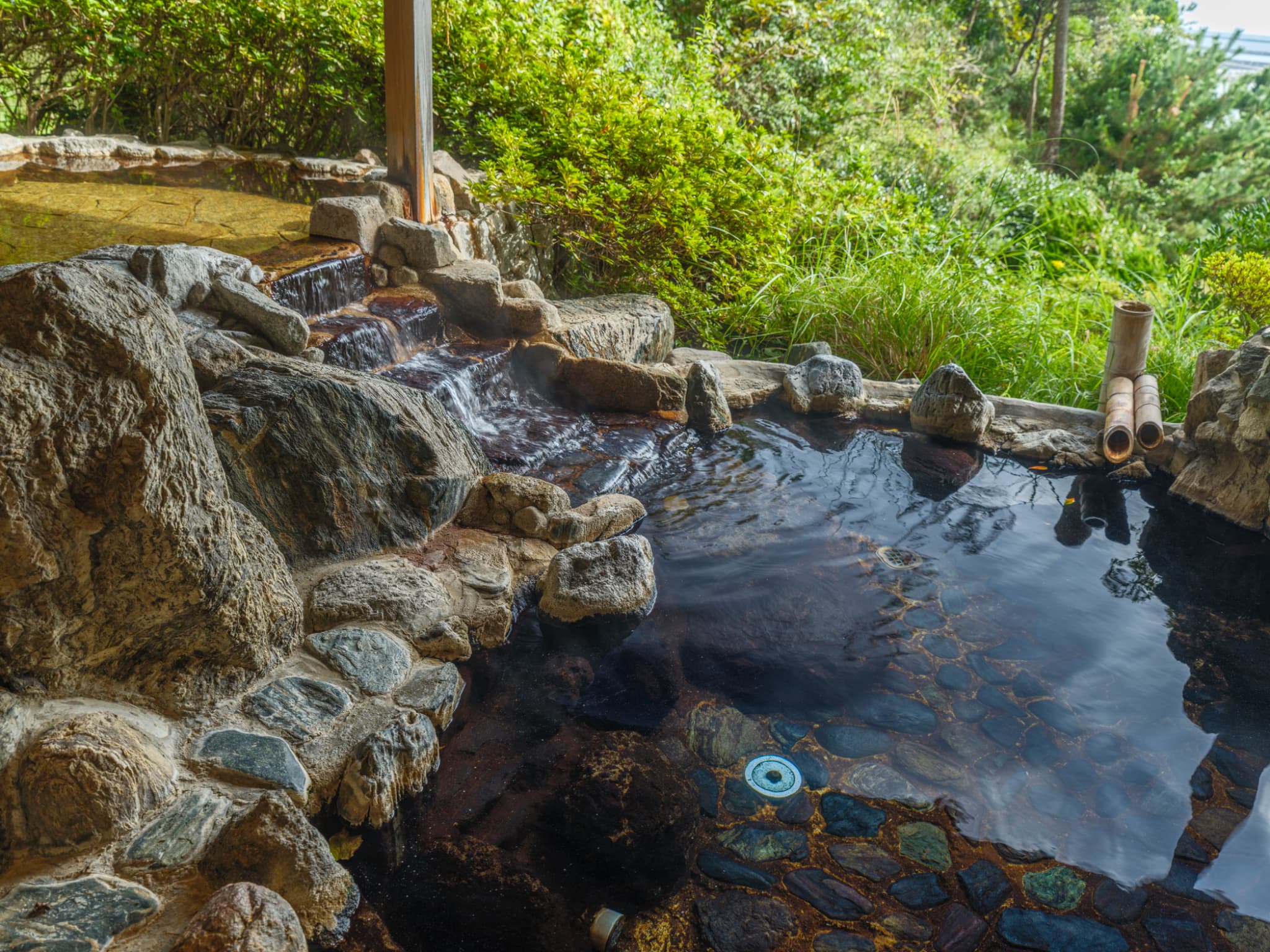 女性露天風呂　朝夕の露天風呂から望む太平洋は絶景です