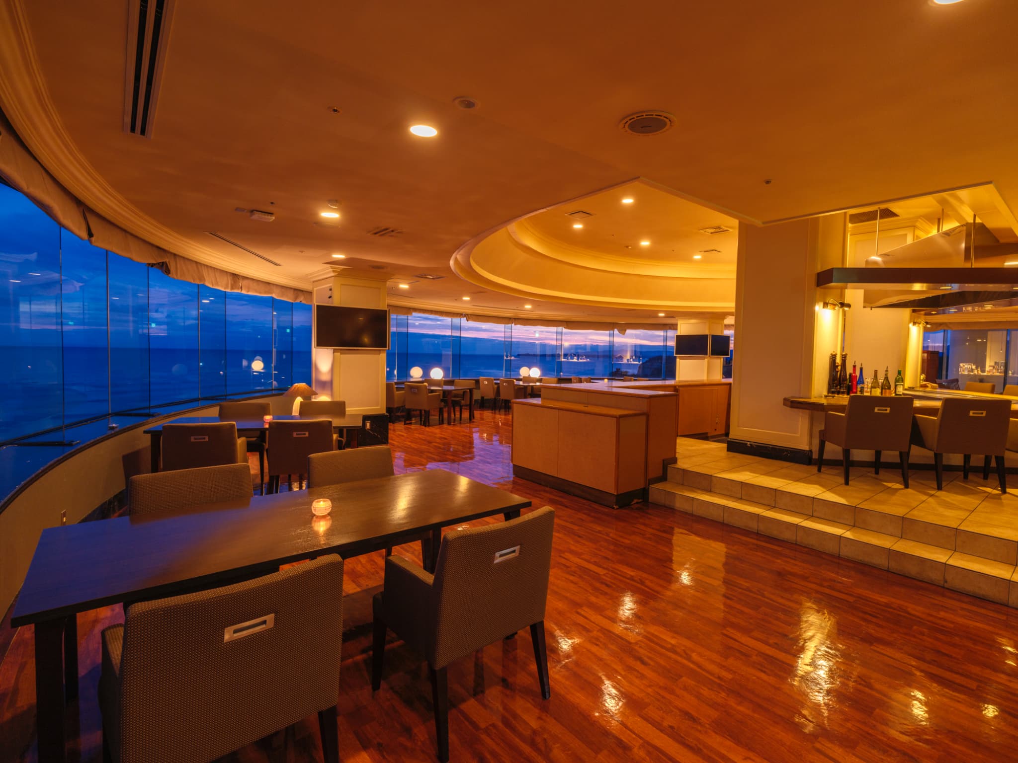 オーシャングリル　シーガルお食事会場