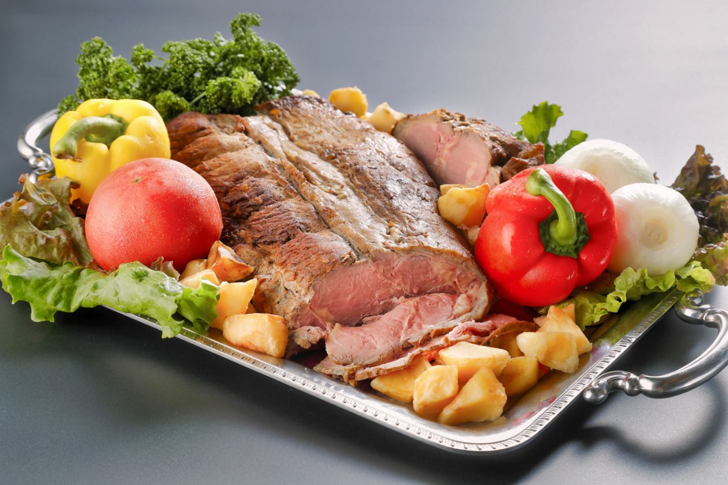 ディナーバイキング夕食例｜ローストビーフ