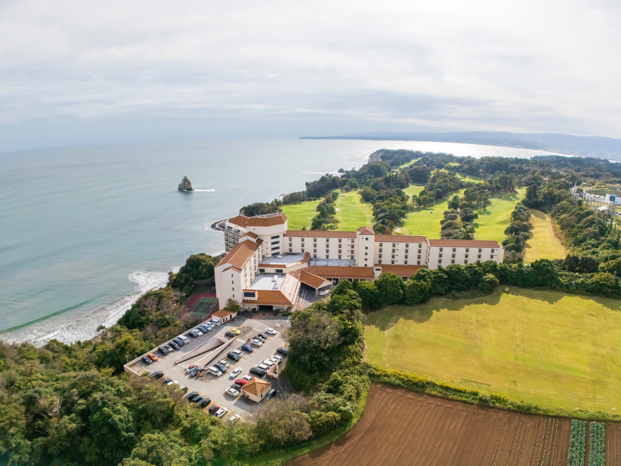 上空より撮影したホテル外観