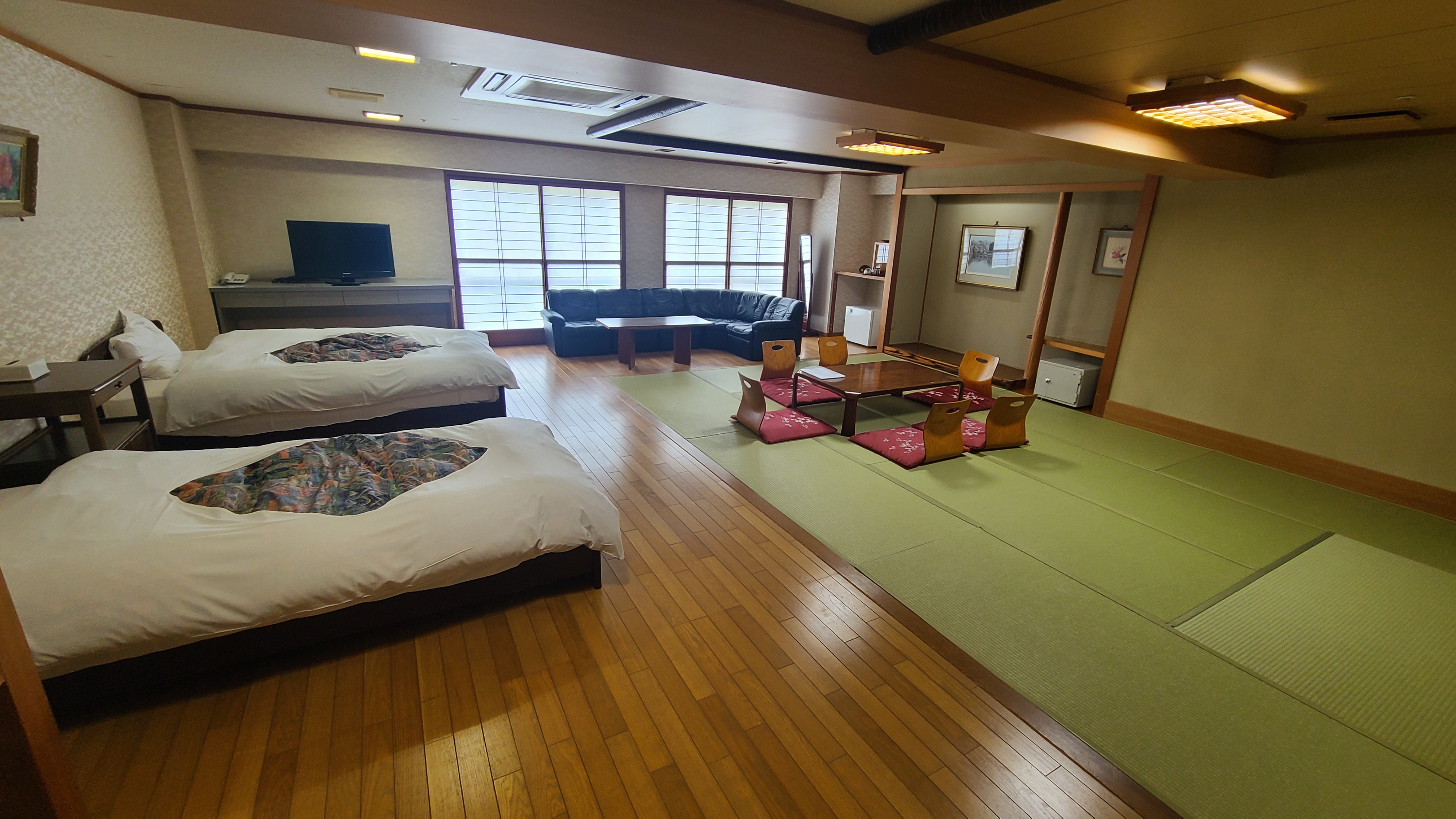 【禁煙室】2階のお部屋・ゆったり和洋室