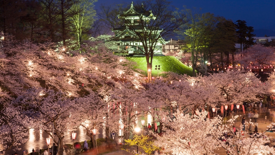 高田城址公園観桜会