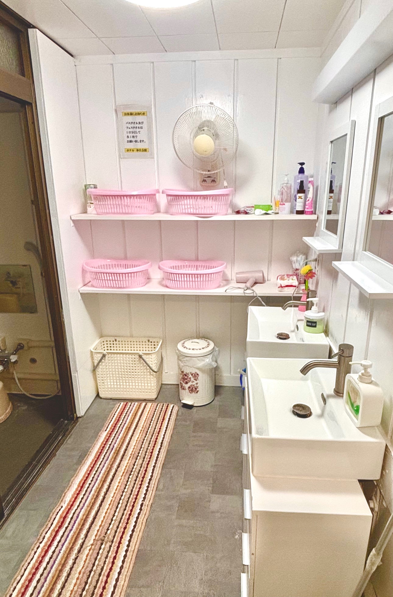 女性浴室の脱衣所