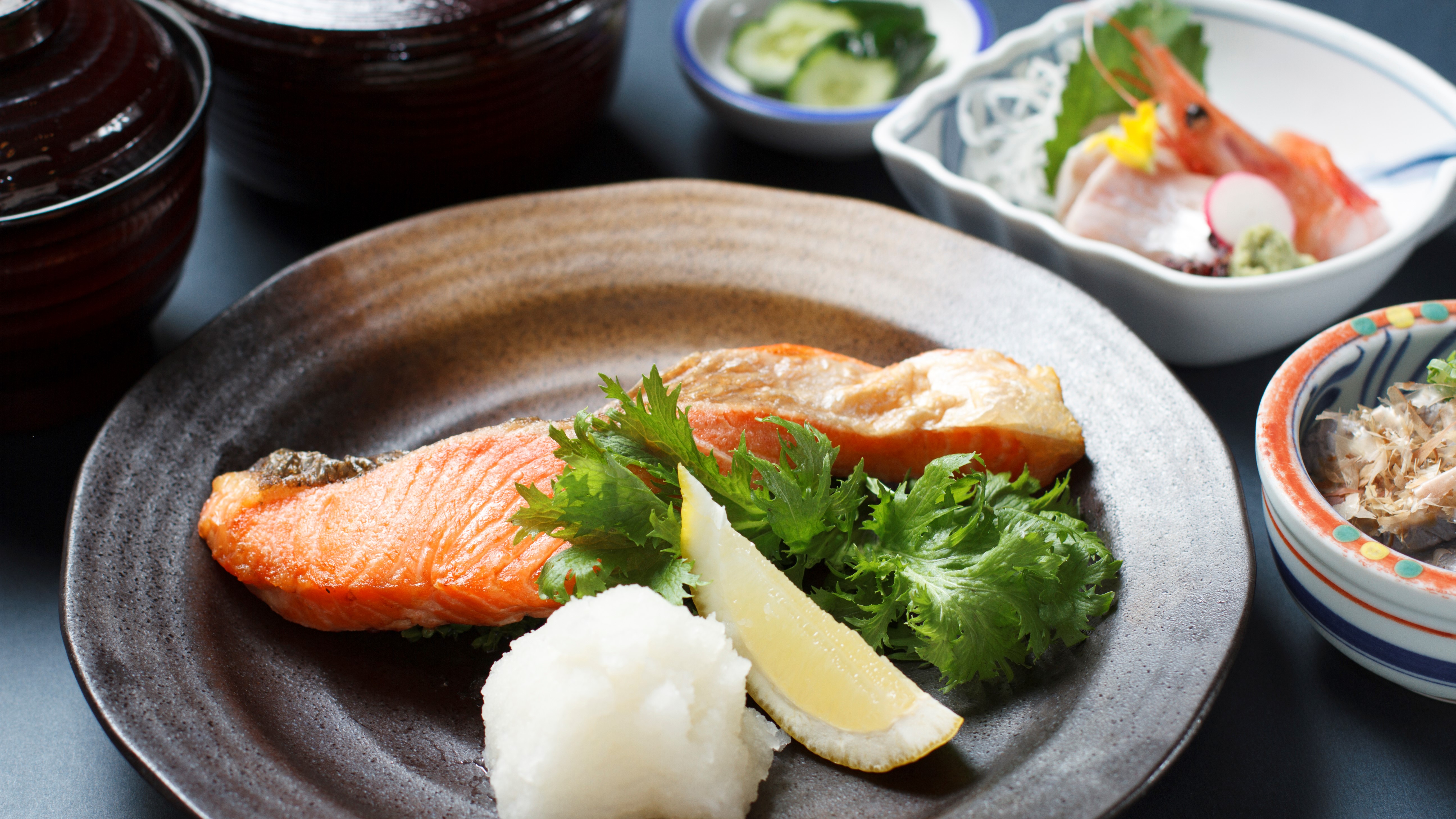 ◆5種から選べる夕食「焼魚定食」／本日の焼魚をお召し上がり頂けます。（イメージ）