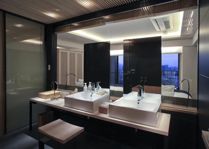 Haiku Lounge Suite