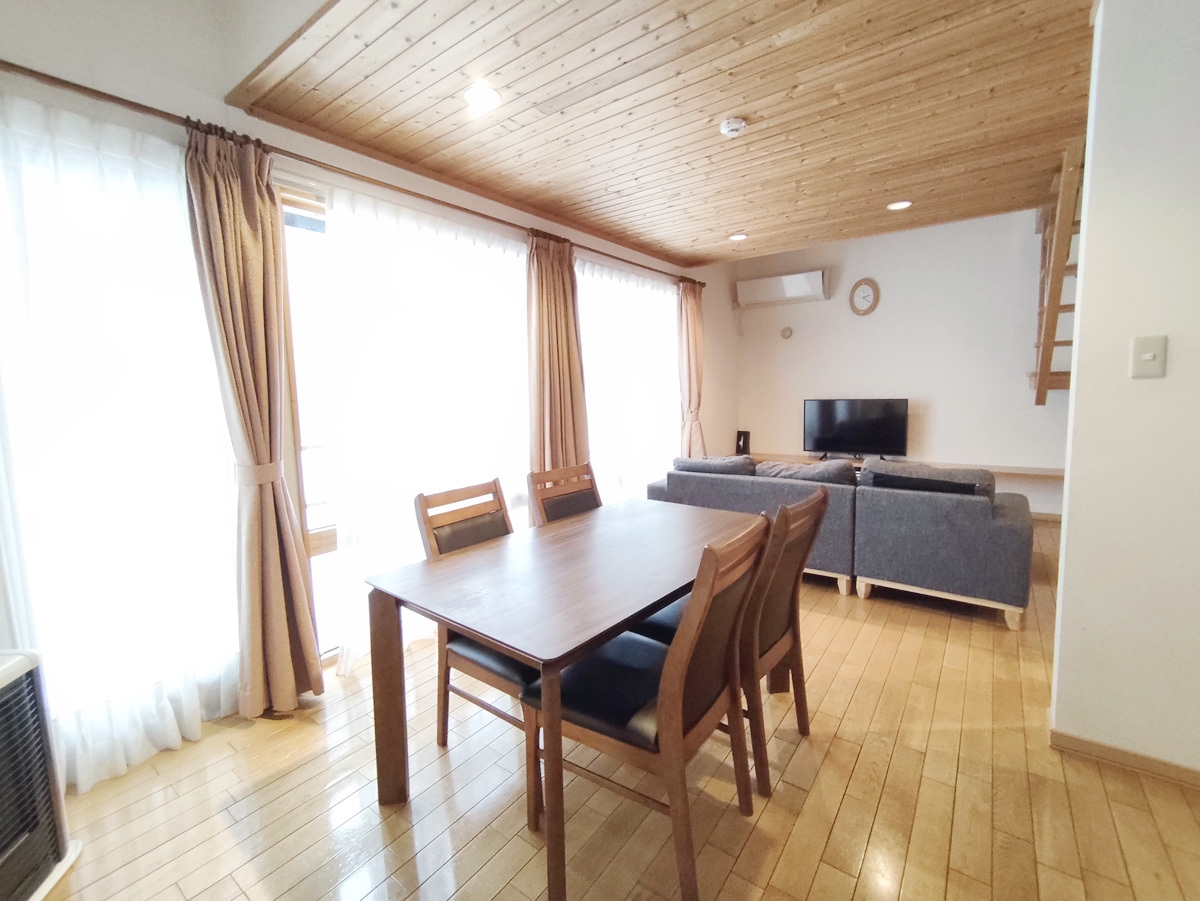 【春旅セール】【BBQ可】〜4名│レビュー投稿歓迎│1泊2日でお得な期間限定価格│1棟貸切コテージ