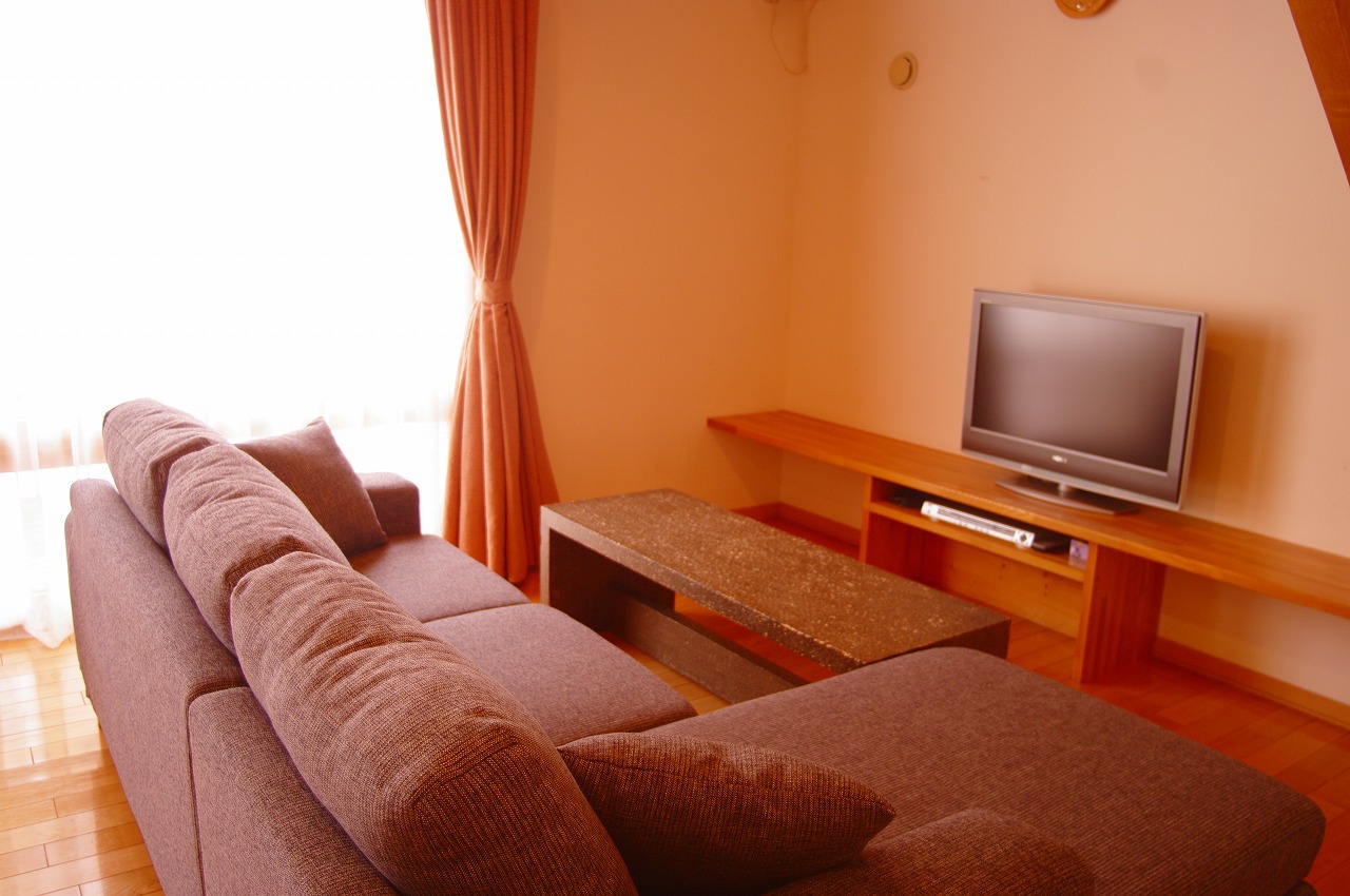 2～4名様用デラックスコテージ「こな雪」リビング