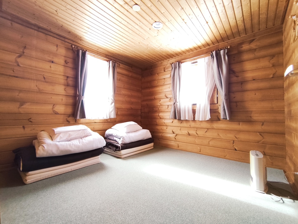 「素泊まり」プラン４〜5名様用ログハウスコテージ「ダーウィン」【禁煙】(ペット可)　WIFI完備