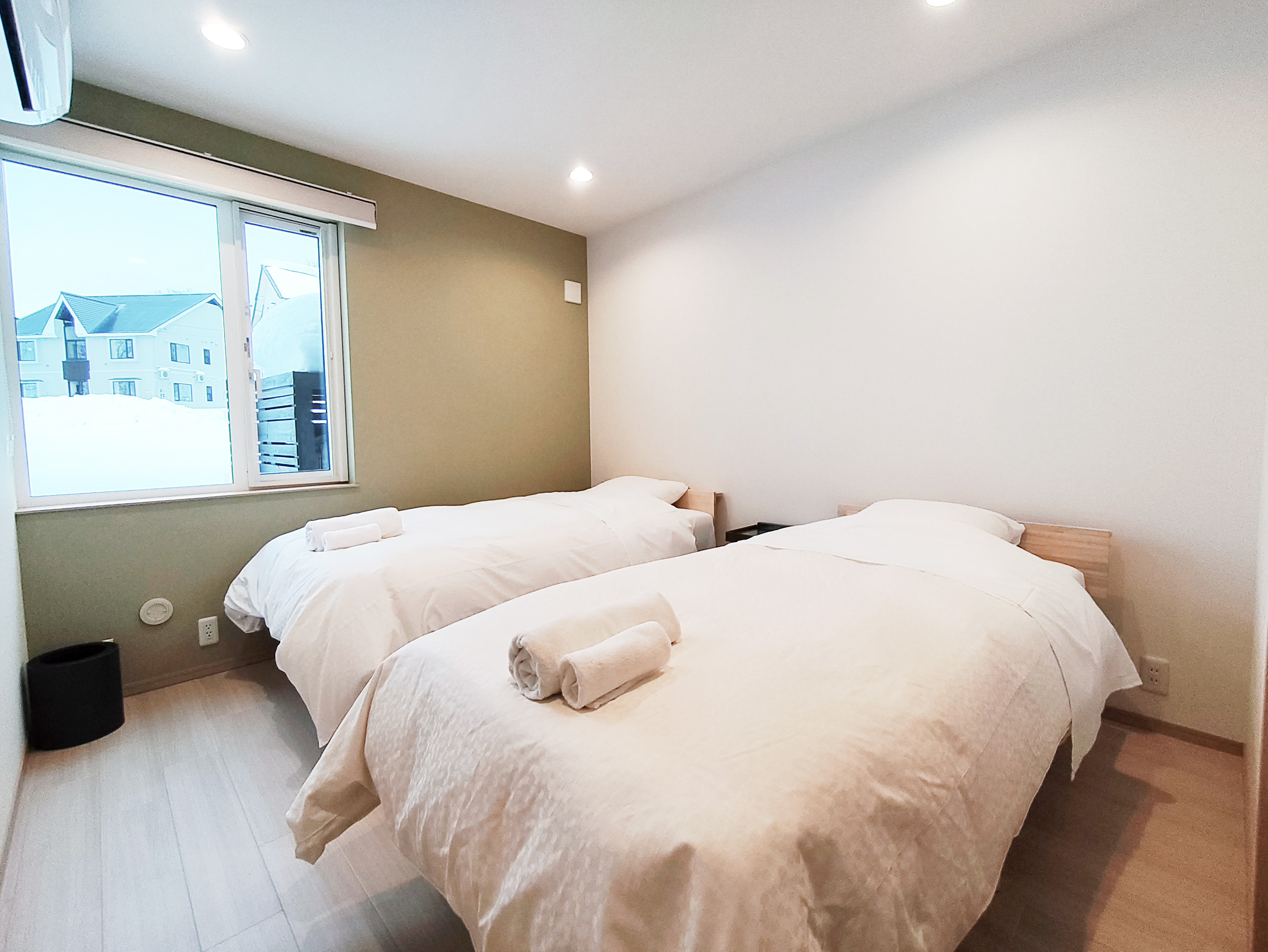 2ベッドルームアパートメント　寝室1