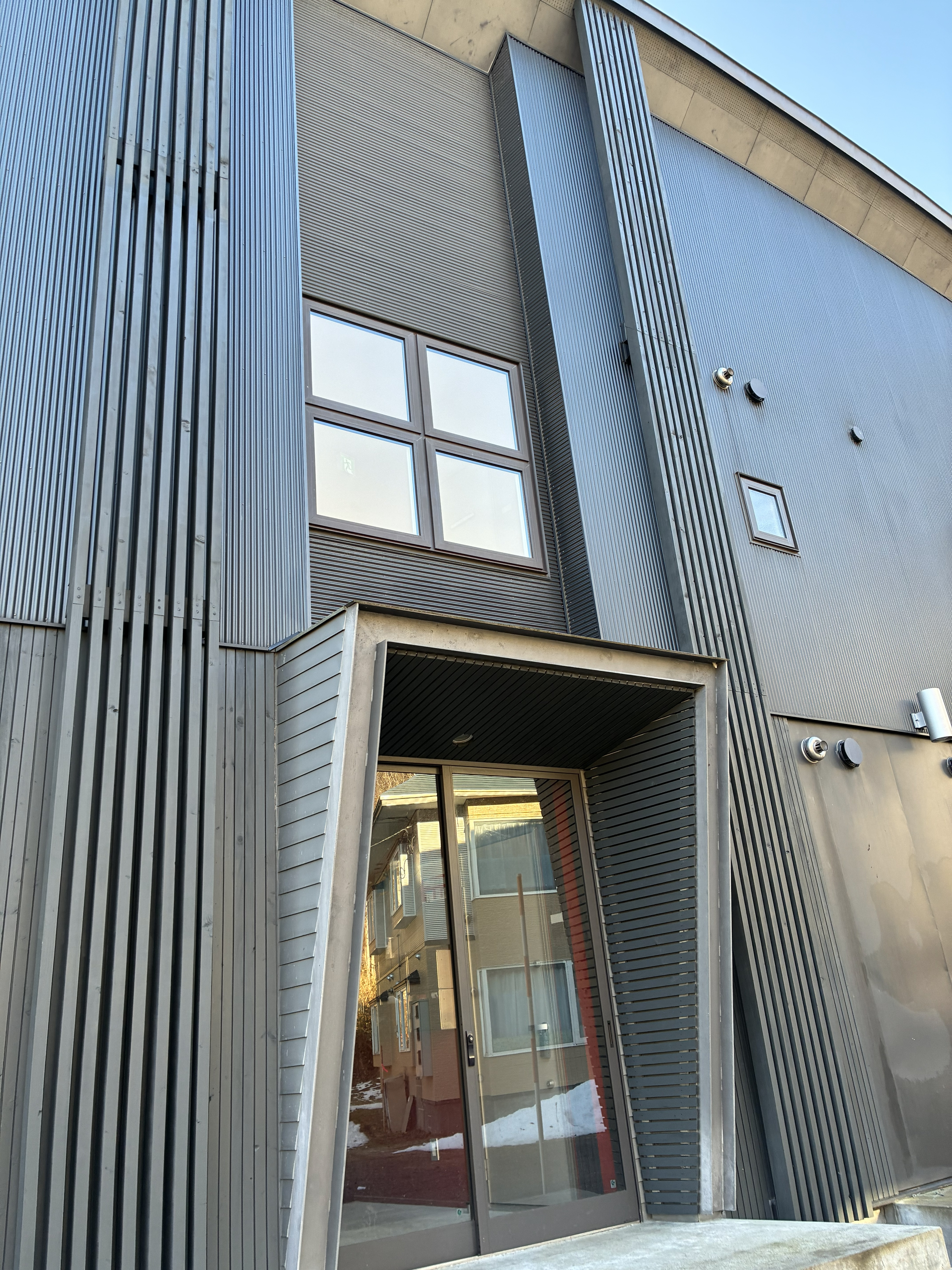 Izumikyo Apartment エントランス