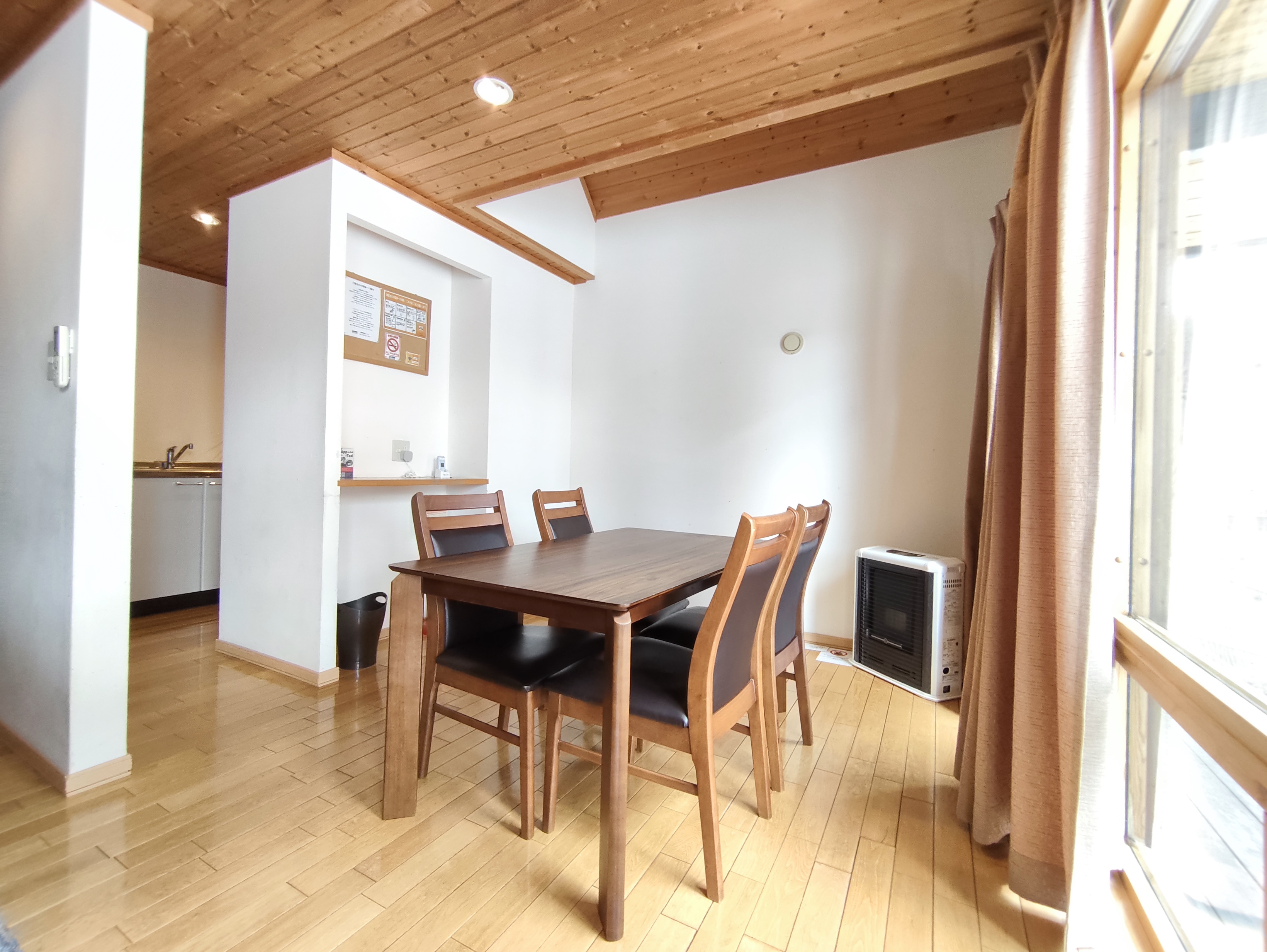 「こな雪」ダイニング