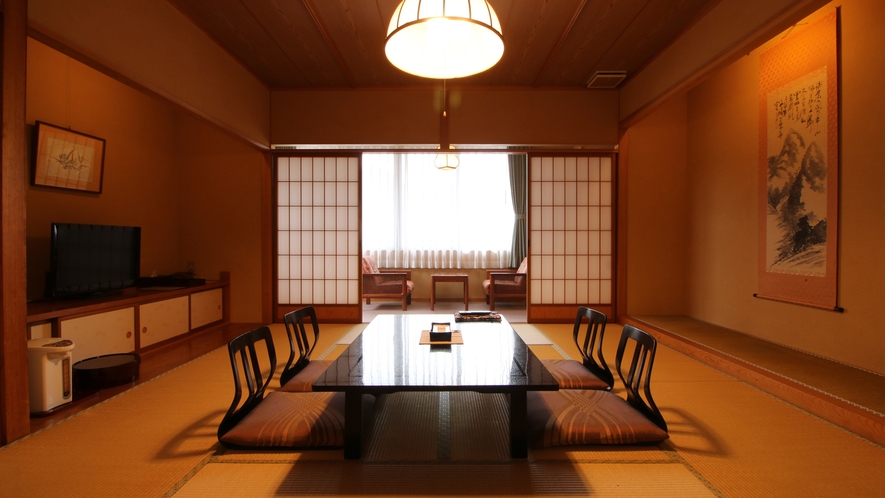 ＃【和洋室】3間あるお部屋と総檜のお風呂は特別室ならではのゆったりとした空間です。