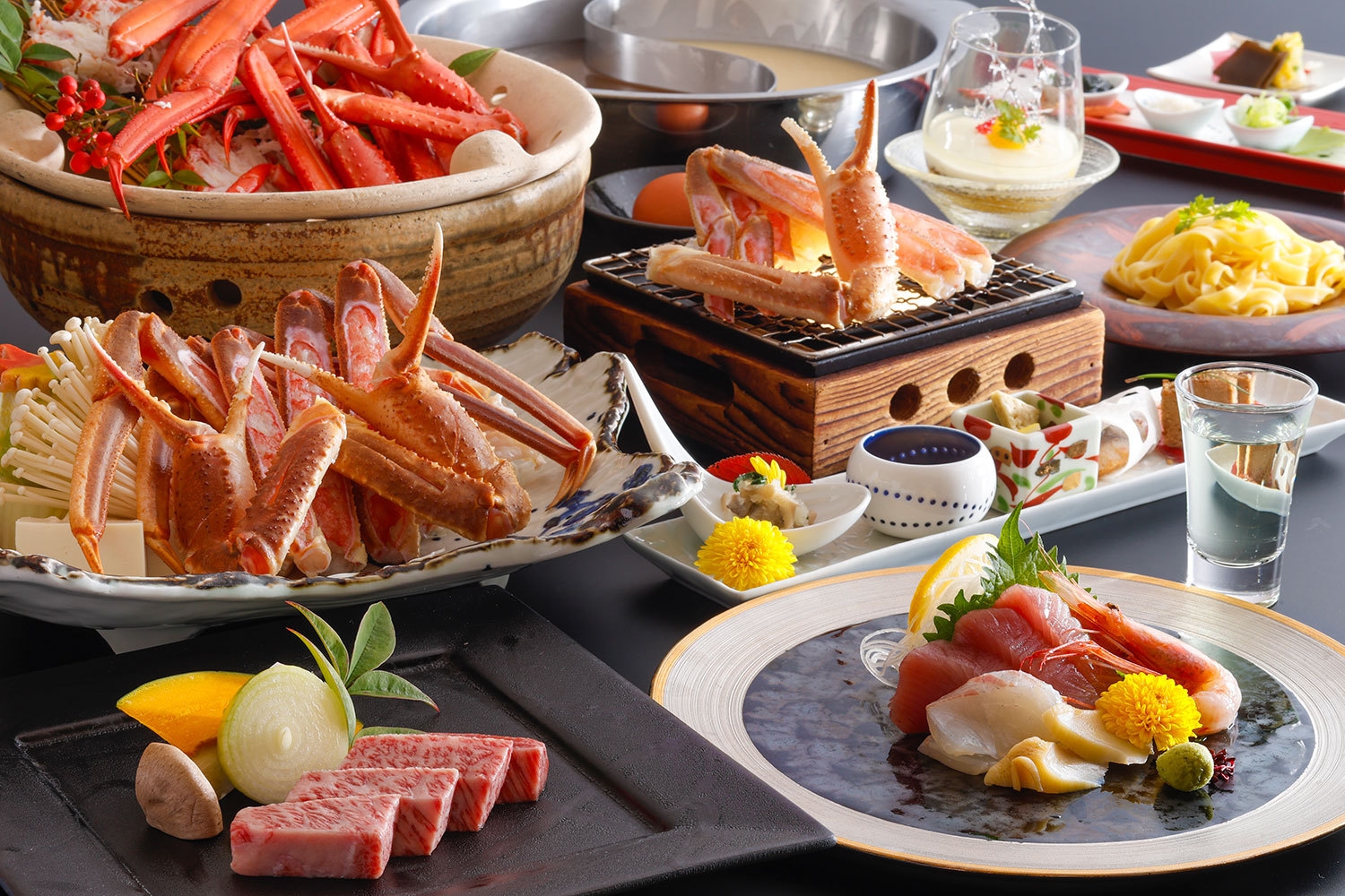 【当館社長の仕入れに期待！カニ鍋、焼きカニ、茹でカニ】特選但馬牛ステ−キ付き♪冬物語