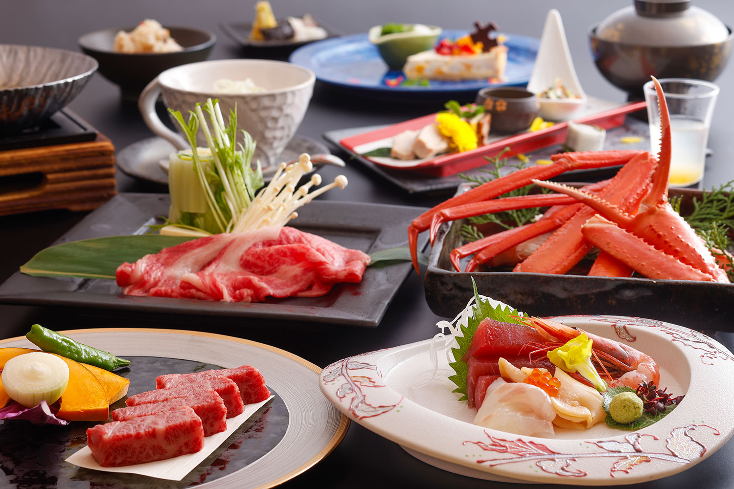 【春／物語コース】地魚のお造り、香住蟹、春限定の鴨鍋など山海バランス良く盛り込んだお料理コースです。