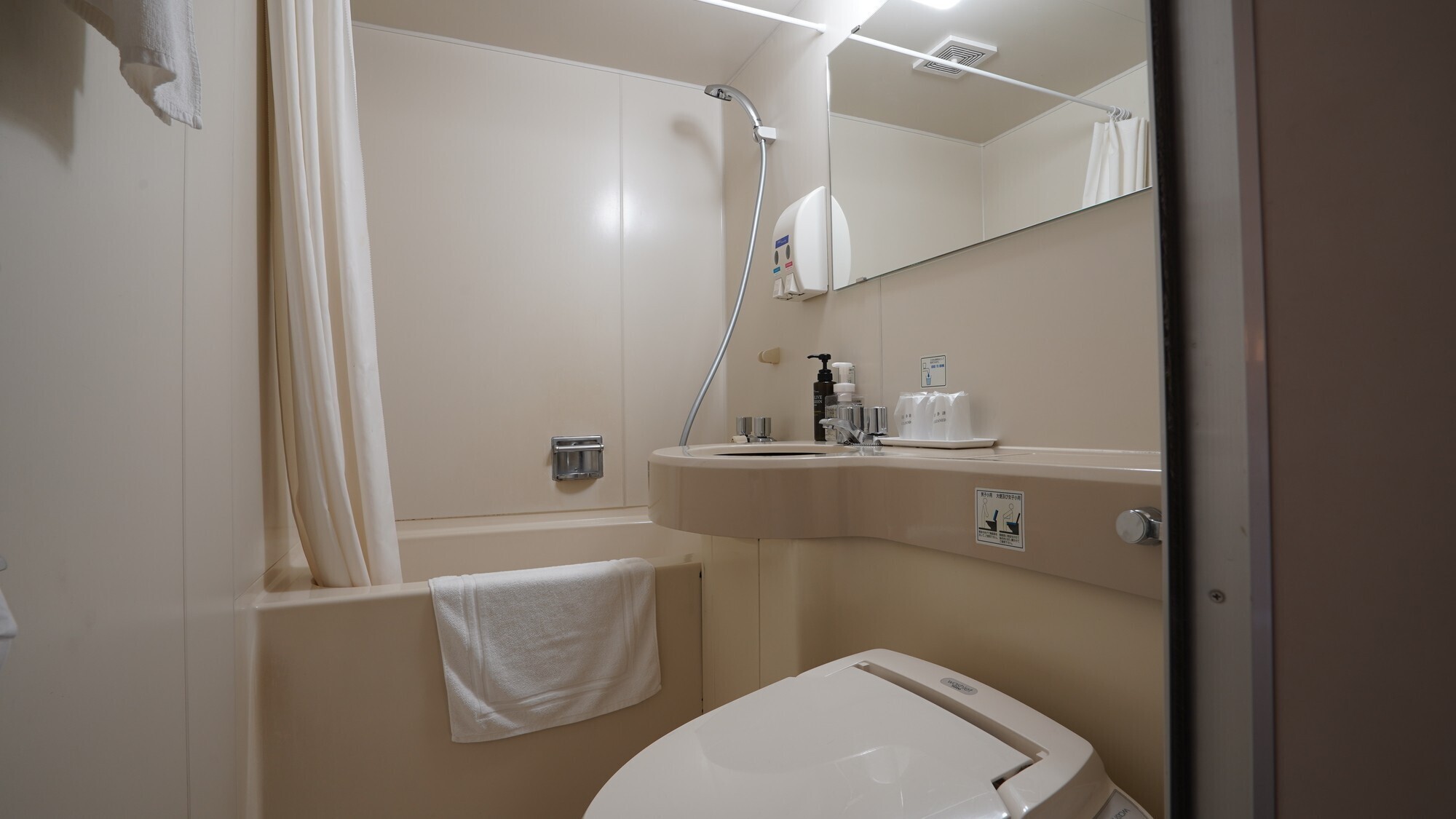 ＜客室＞ユニットバス