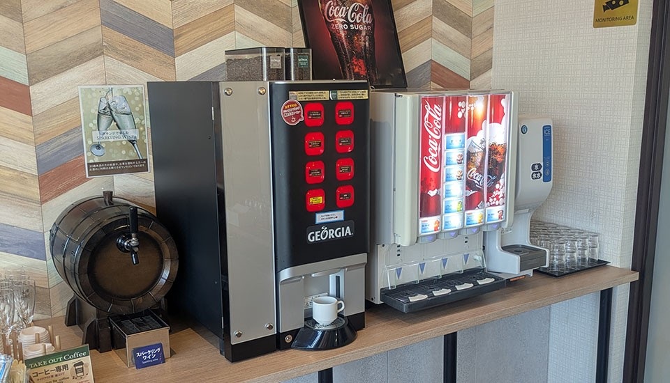 ＜宿泊者専用ラウンジ＞