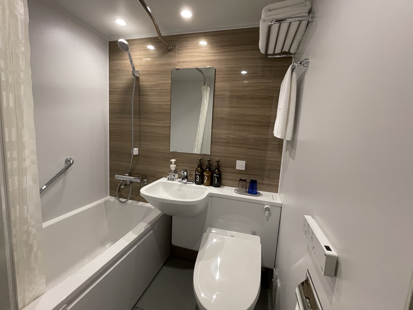 ツイン・ダブル 新バスルーム