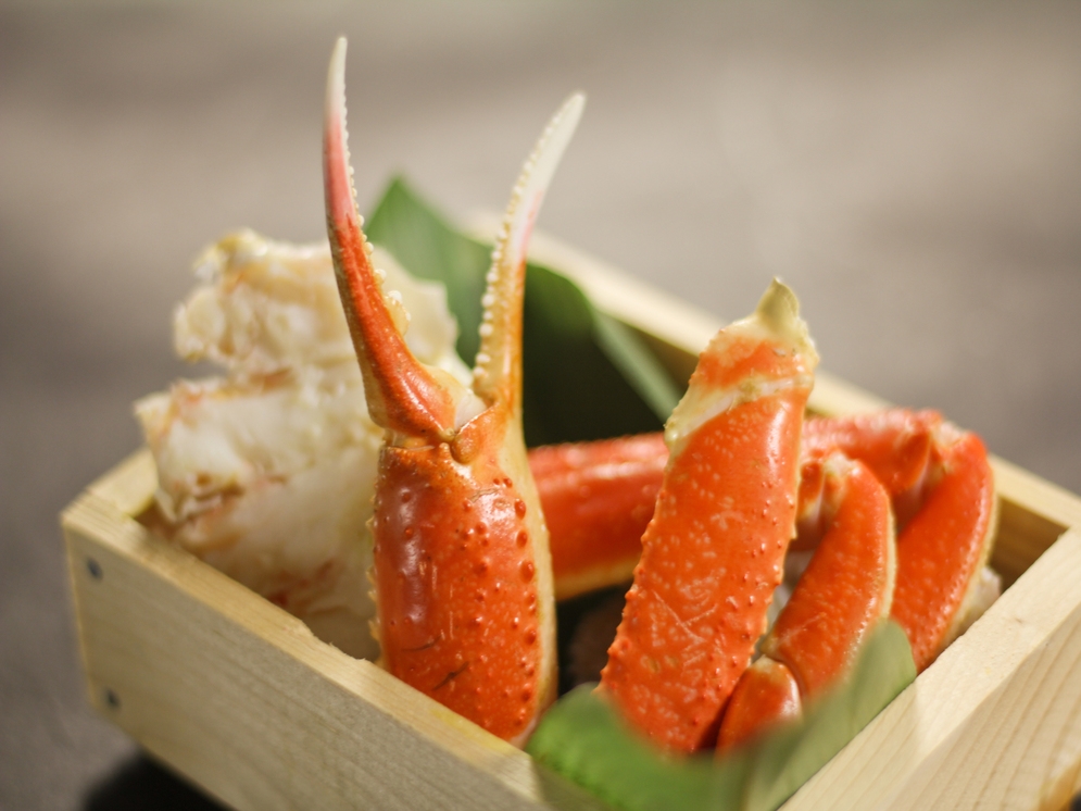 2026年　★初夢★　「ずわい蟹半身」＆「新発田牛」　カップルやご夫婦等２名様限定