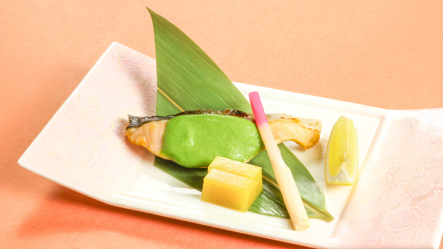 【春のおすすめ会席】「新発田牛すきやき」「桜鯛と筍の沢煮」「桜鱒若草焼き」「足赤海老」