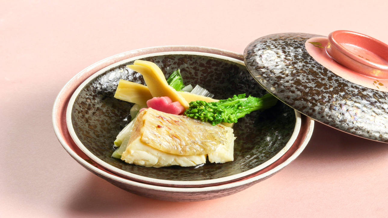 【春のお得な会席】「越後もち豚焼き」「桜鯛と筍の沢煮」等　リーズナブルな会席コース