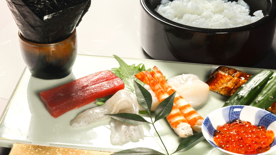 〆の海鮮手巻き寿司