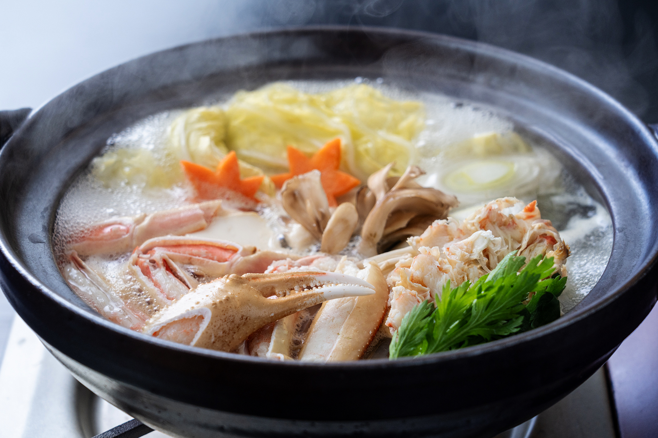 冬の味覚・蟹を鍋で贅沢に