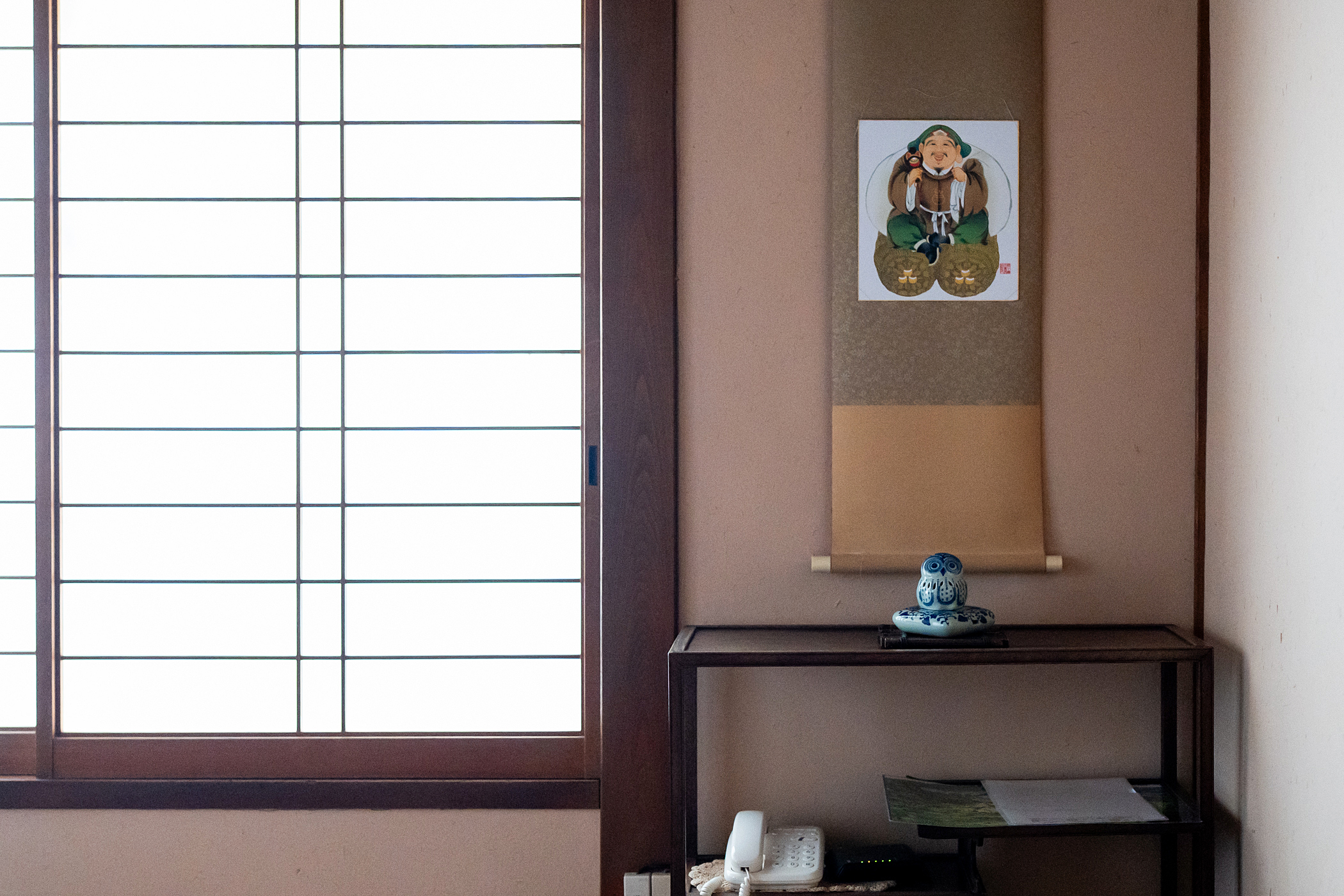 【和室6畳トイレなし】掛け軸と香炉のある和の空間