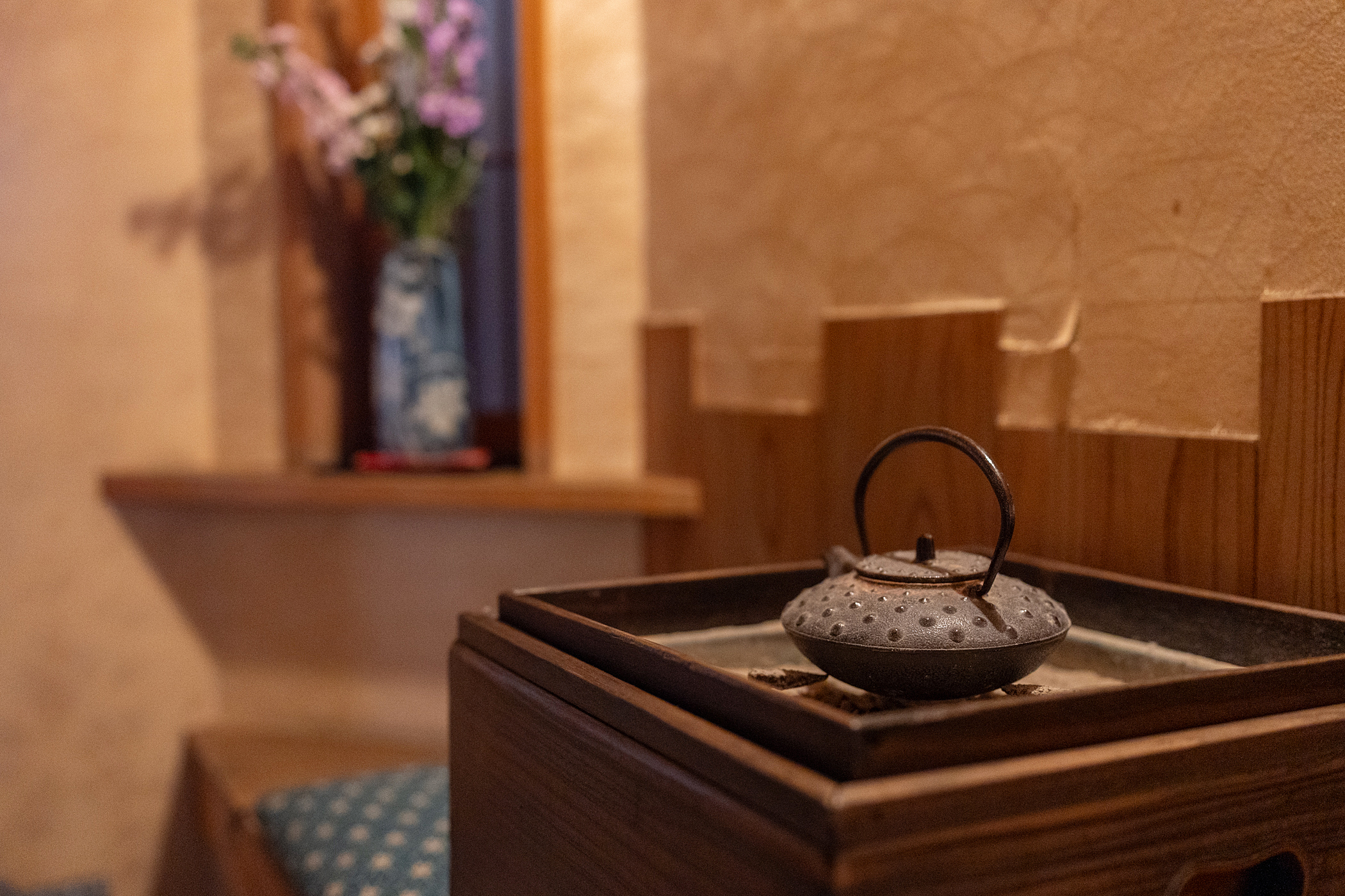 古の暮らしを偲ばせる、ほっこり和む空間