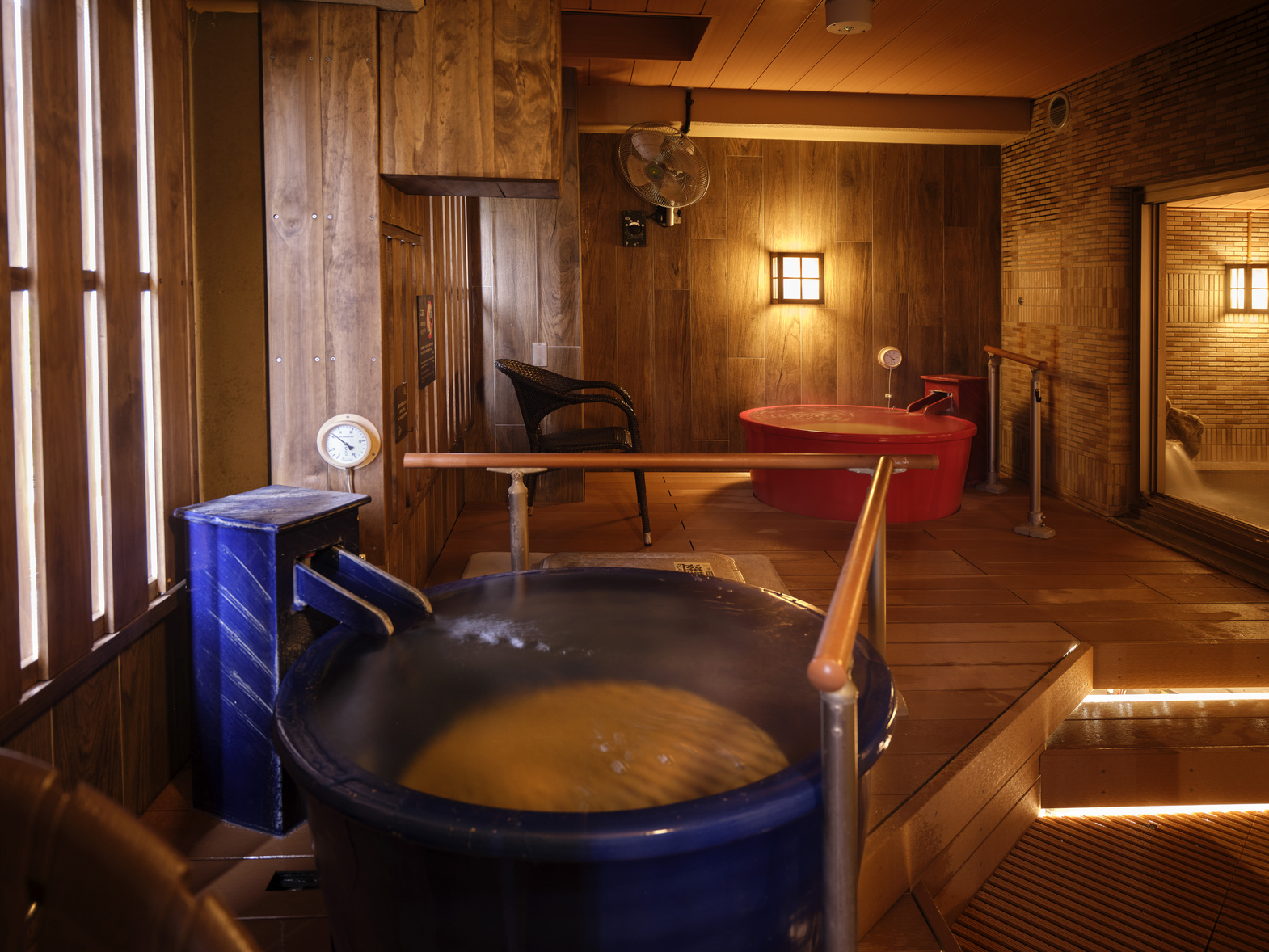 ◆【男性】壺湯(湯温41~42℃/定員1名))【営業時間】15:00-翌朝10:00