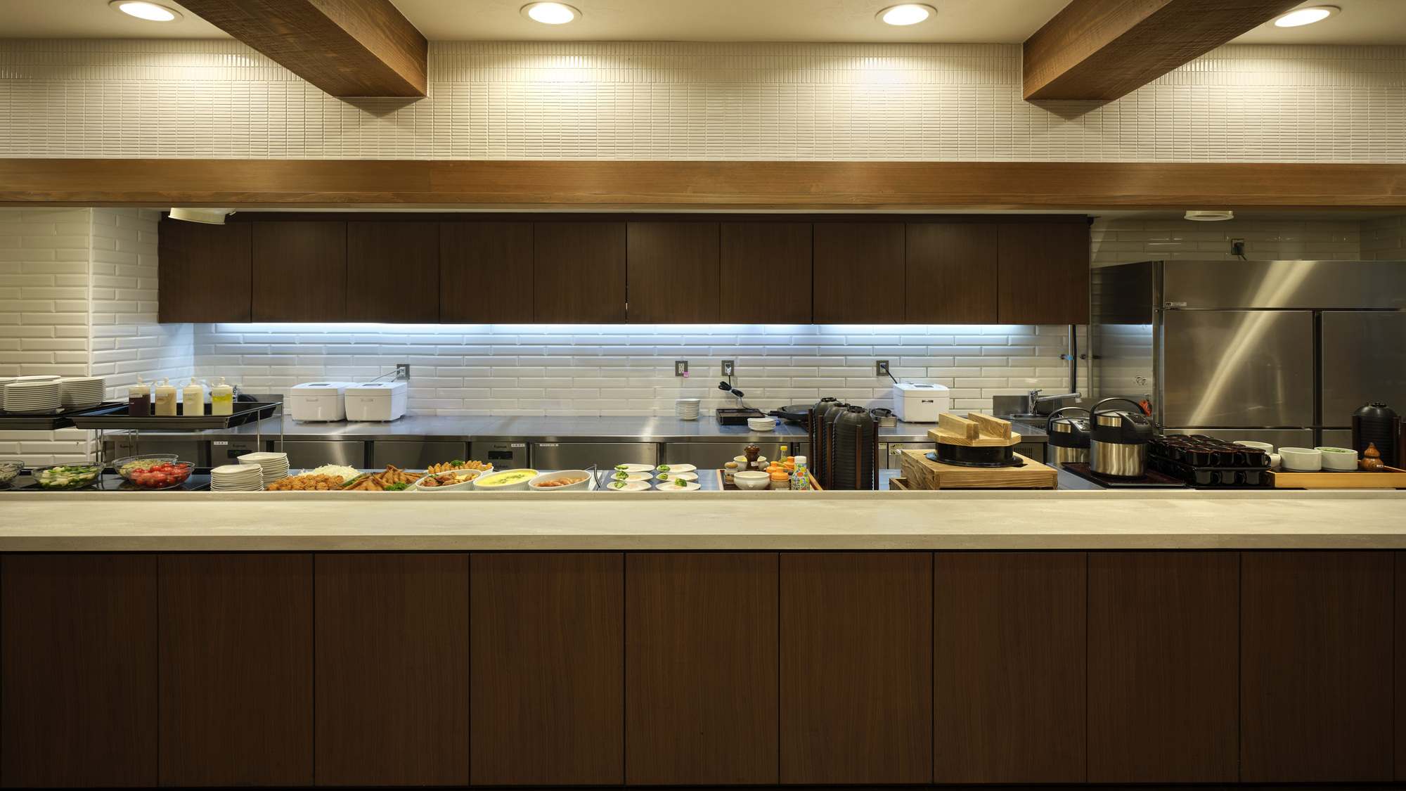 ◆【Hatago】1階レストラン 朝食営業時間6:30～9:30(9:00最終入店)席数：47席