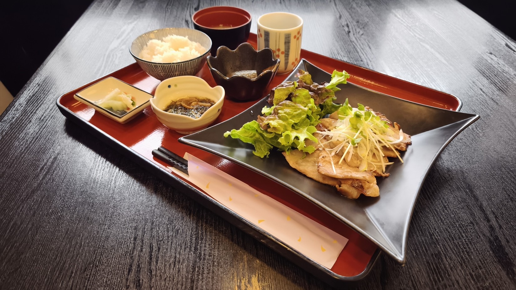 ☆オススメ☆１泊２食付☆チェックイン時ドリンク＆滞在中新聞朝刊サービス