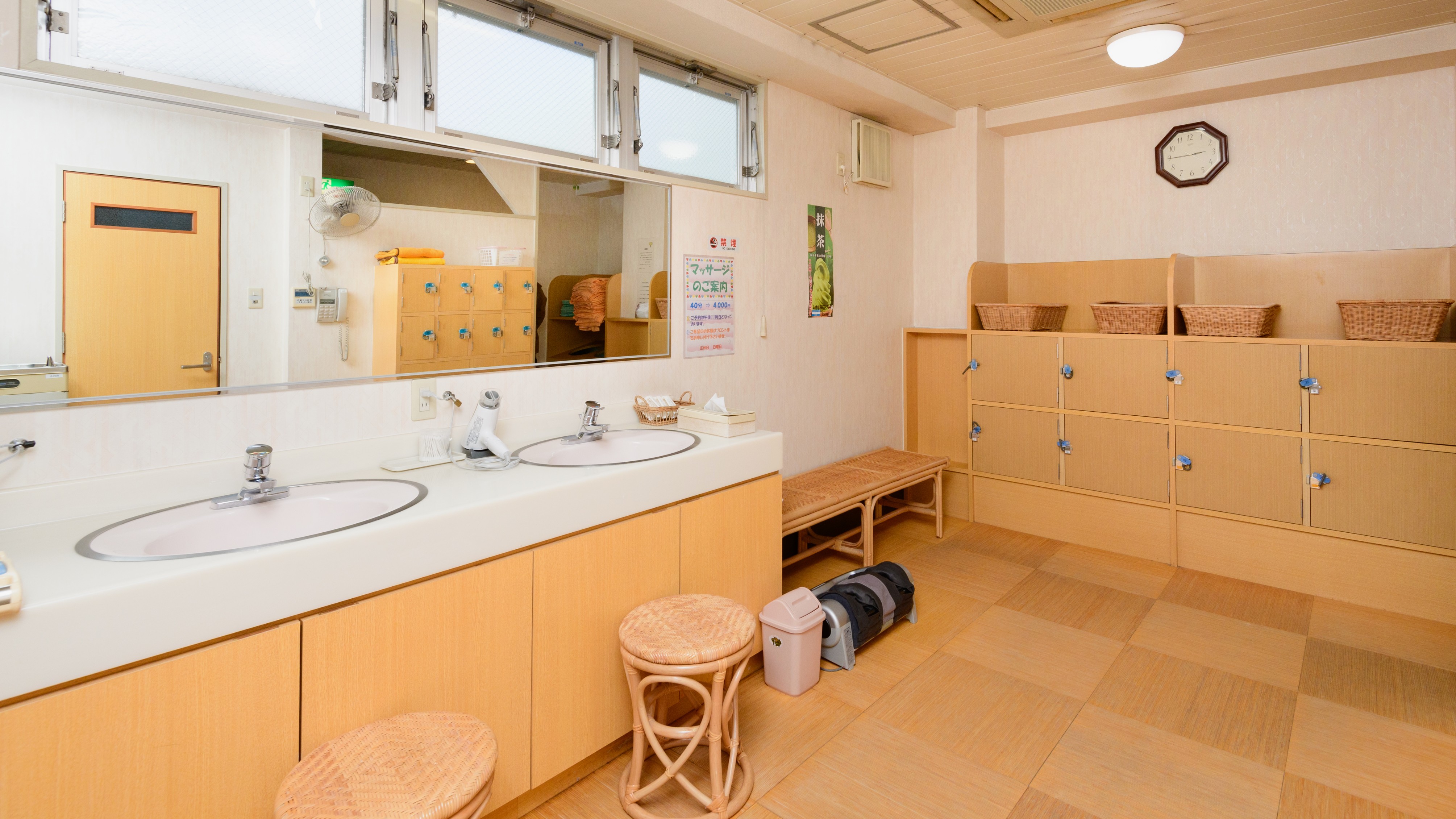 更衣ルーム_女性用