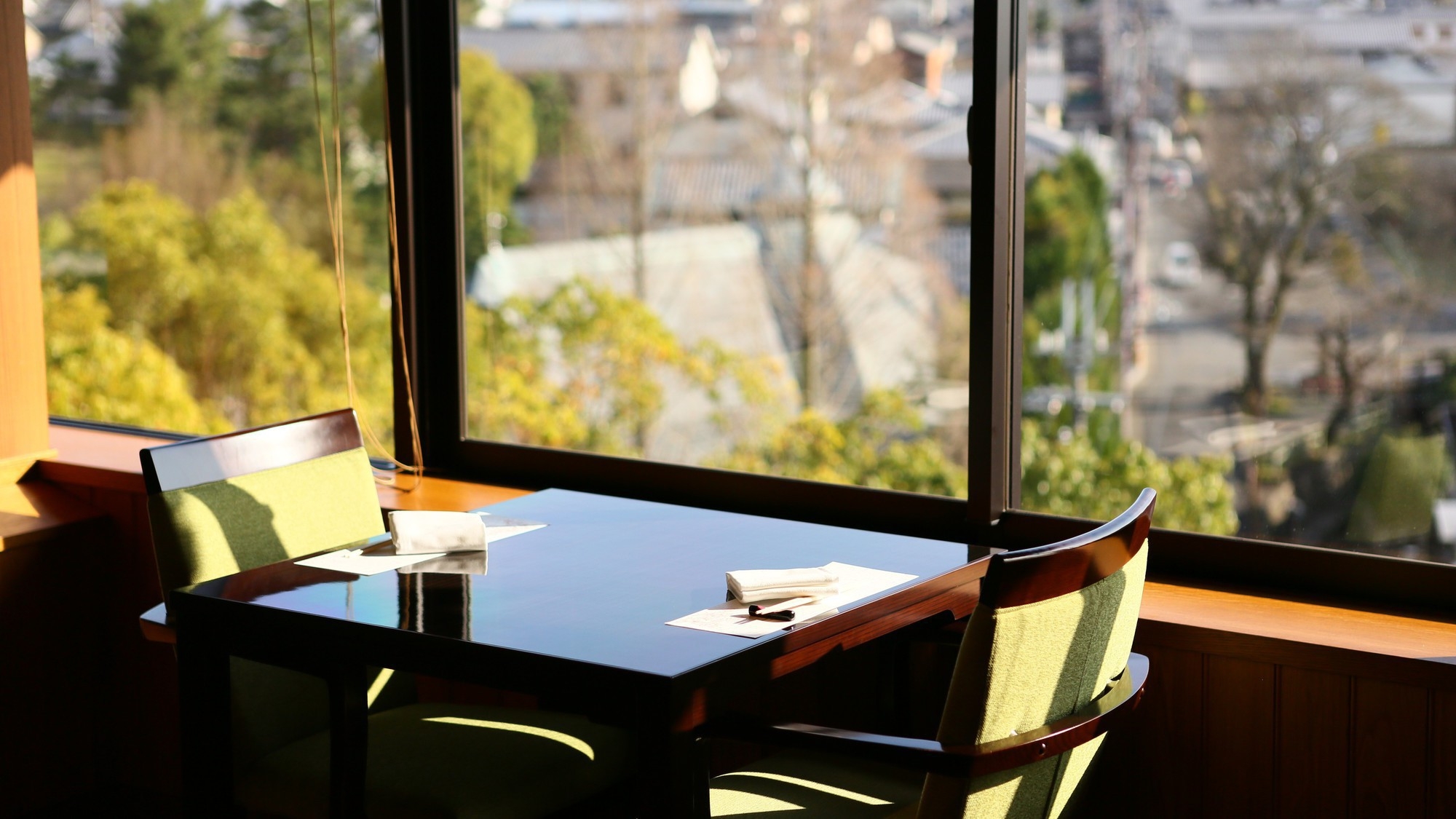 【日本料理　花菊】和洋折衷のホテルで出会う 和食×フレンチのご夕食【夕朝食付】