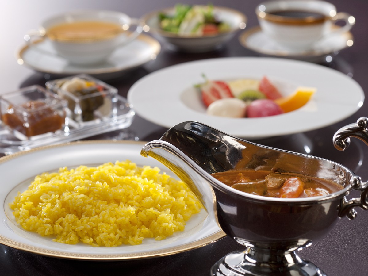 ビアンヴニュ(海の幸カレーコース)