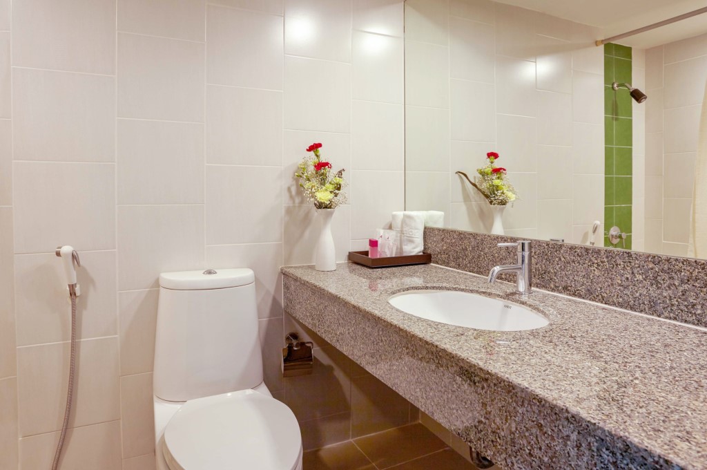 【スクエアウィング】スタンダードルーム（バスルーム）