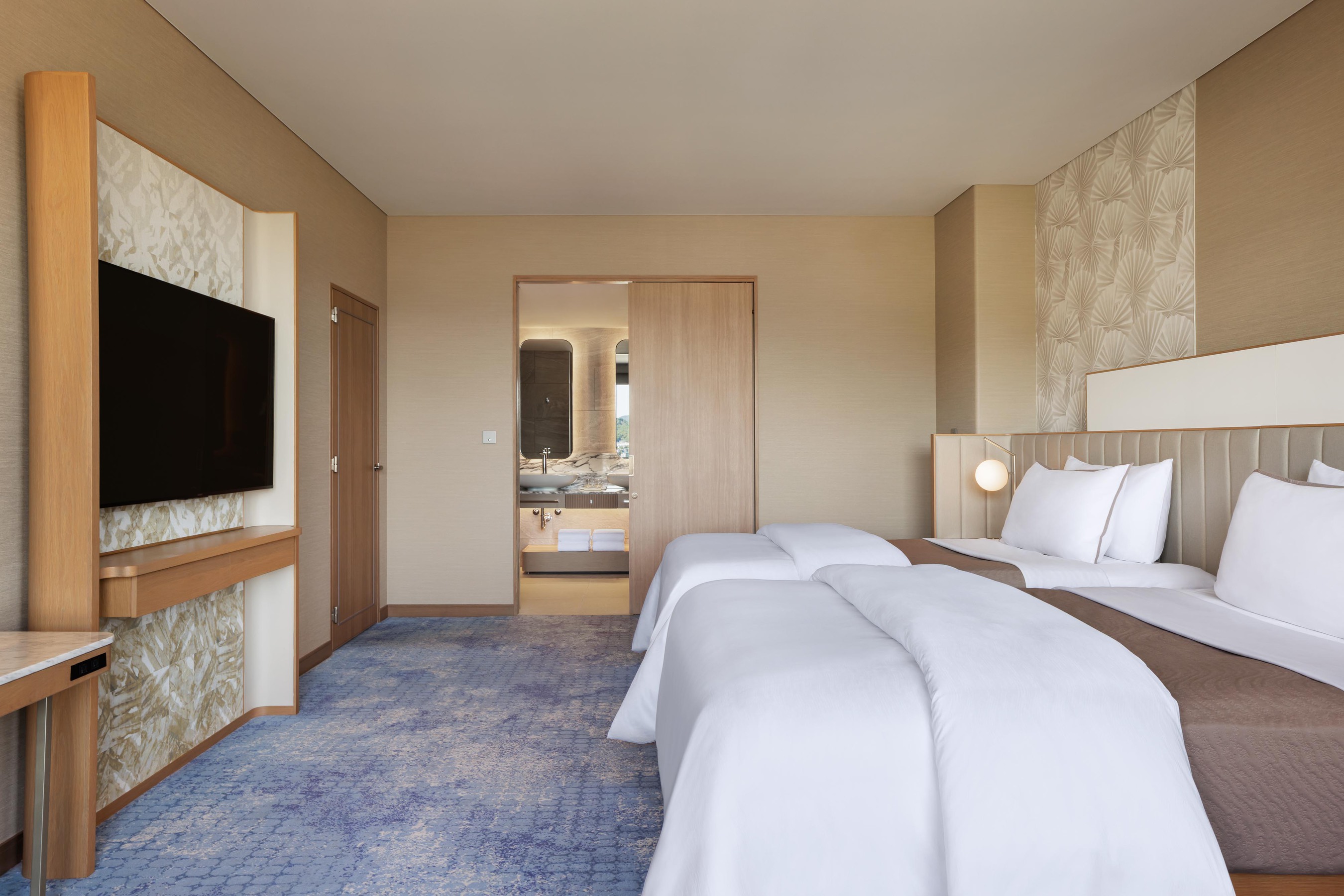 ラグジュアリースイート平安京ビュー2ダブルベッド