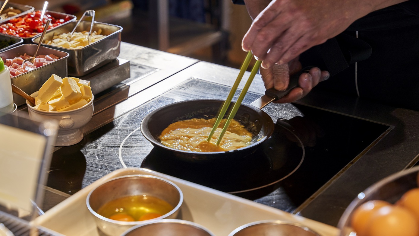 【スタンダードプラン】京都最大級のSPAで天然温泉を満喫〜デラックスルームステイ〜＜朝食付き＞