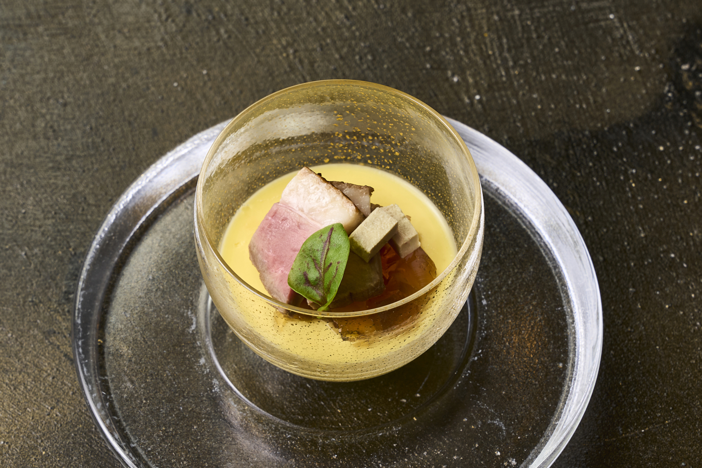 Dominique Bouchet Kyoto Le Teppanyaki　「クレピュスキル」