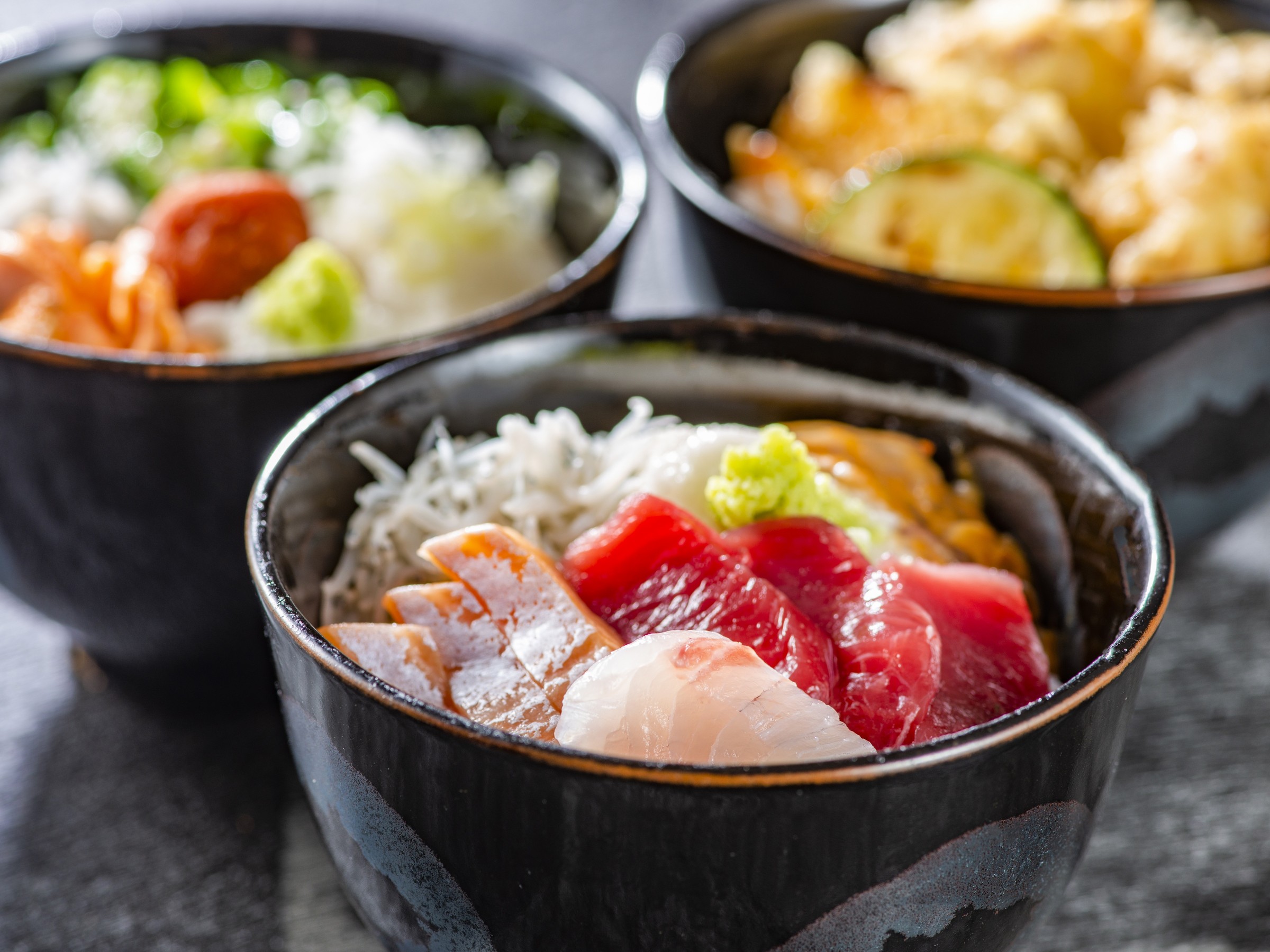 お好きなお料理で自分だけのオリジナル丼をお楽しみください！