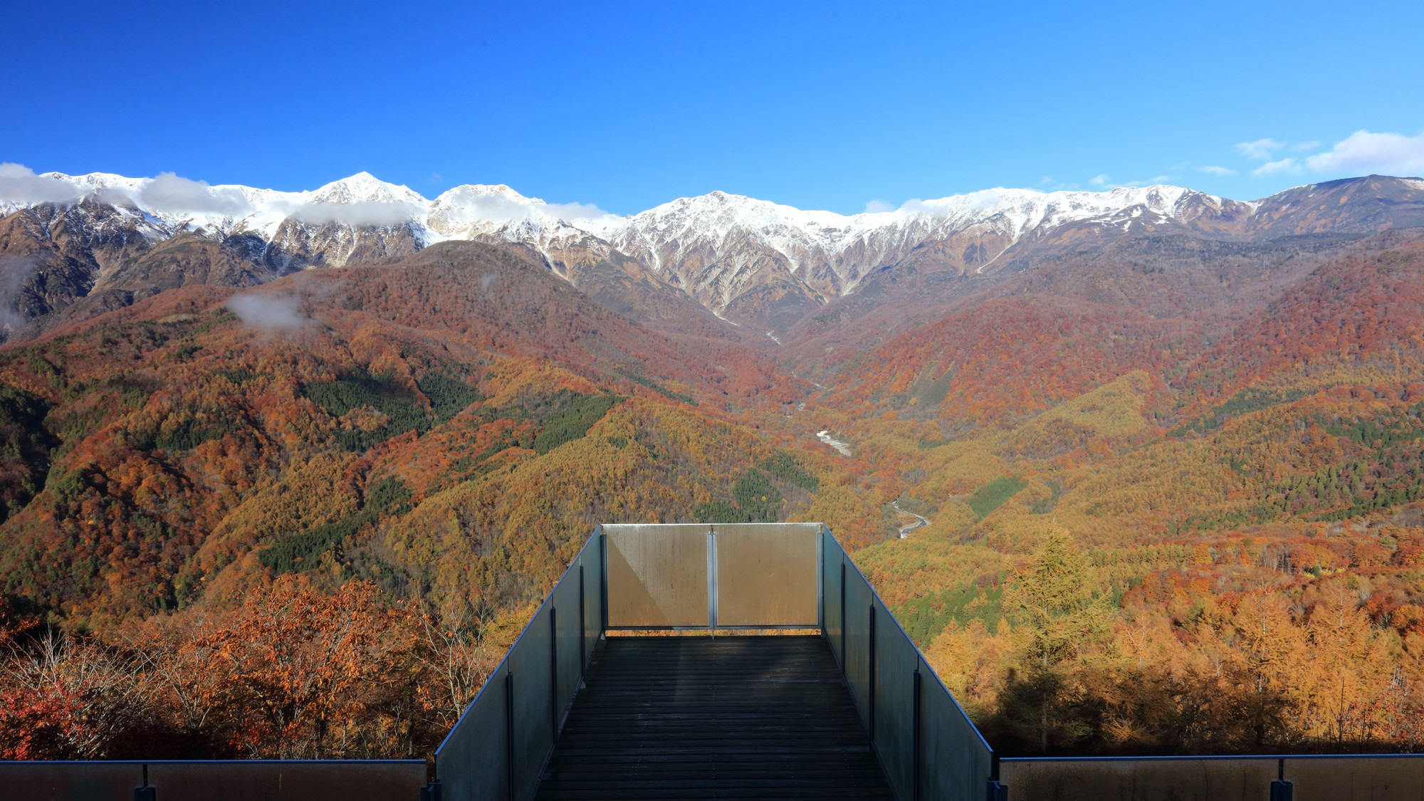 ■岩岳からの白馬三山（秋）